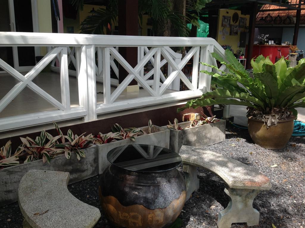 Sandy House Rawai Dış mekan fotoğraf